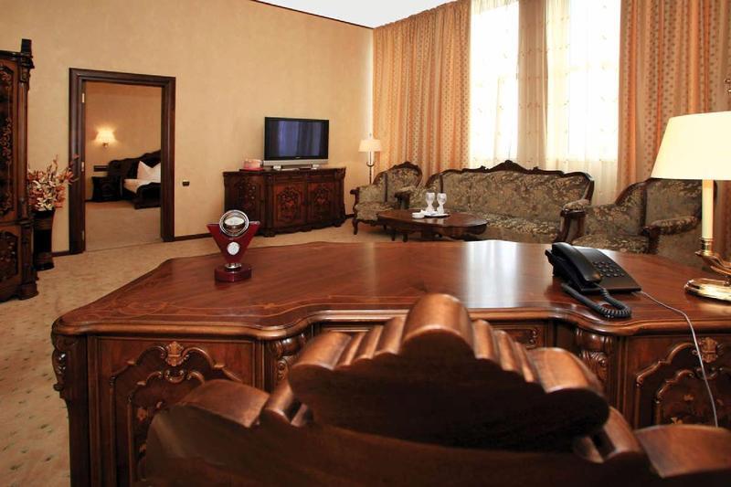 Hotel Imperial Inn Тиргу-Муреш Екстер'єр фото
